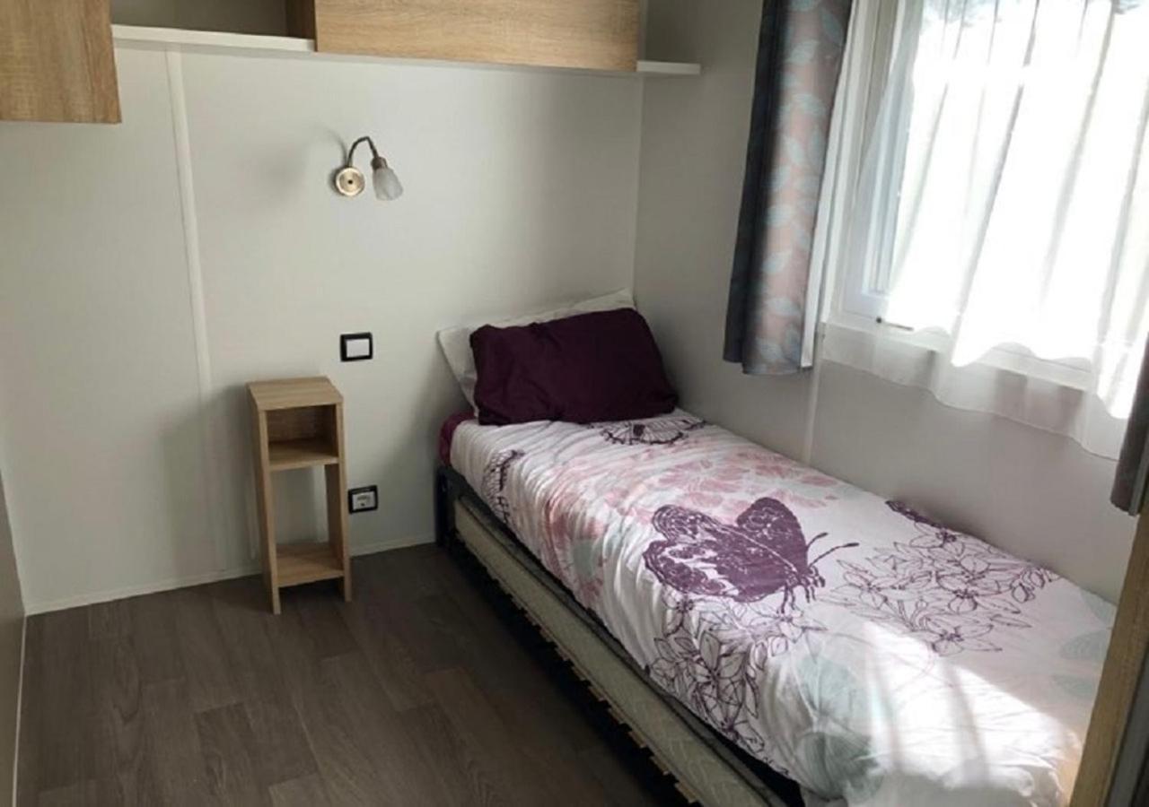 Mobilhome COSY 3 Chambres Gastes Extérieur photo